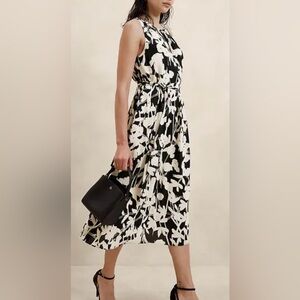 Banana Republic Black and White Floral Georgette Midi Shift Dress
